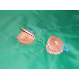 Fa kasztanyetta párban