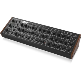 Behringer PRO-1 analóg szintetizátor
