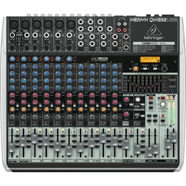 Behringer Xenyx QX1832USB Effektes Keverő USB-csatlakozóval